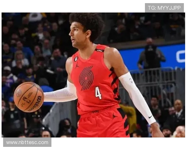 开拓者球员马蒂斯塞布尔在社交媒体上分享个人定妆照引发粉丝热议 开拓者球员马蒂斯塞布尔在社交媒体上分享个人定妆照引发粉丝热议