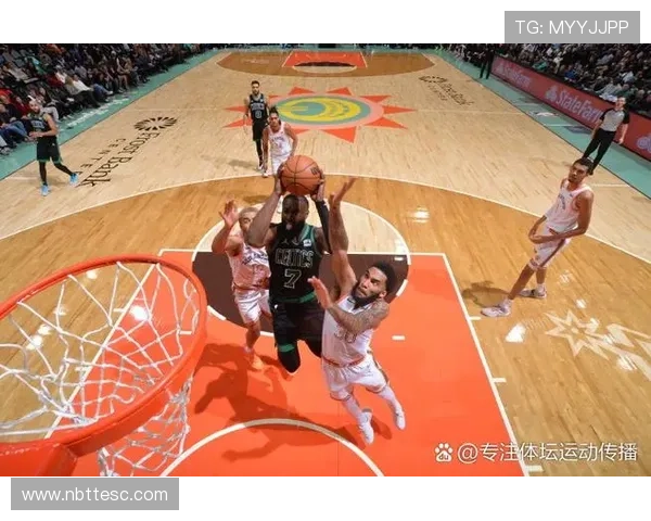 凯尔特人主场表现出色七人得分上双轻取猛龙展现强大实力