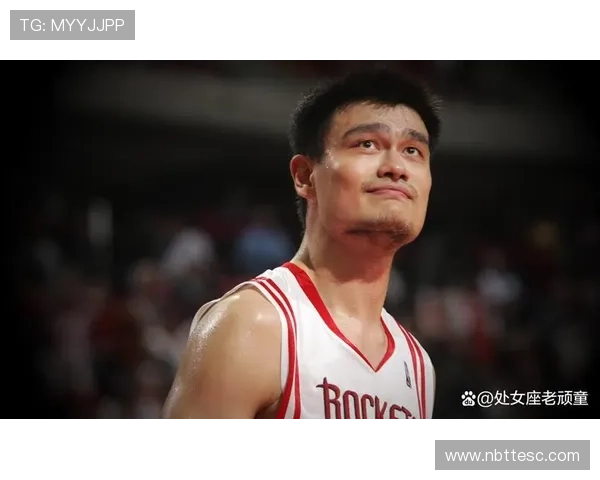 库里与姚明的巅峰对决:篮球巨星之间的精彩碰撞与传奇故事